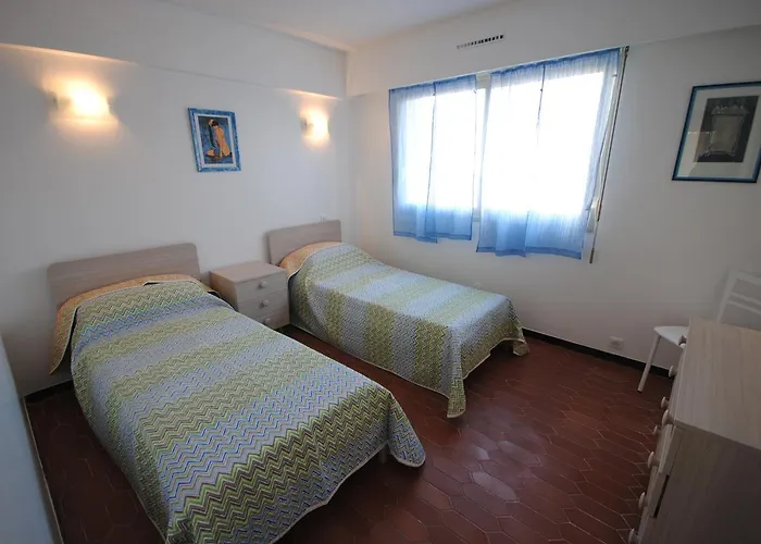 Le Minerve 3p Deb5515 * カンヌ