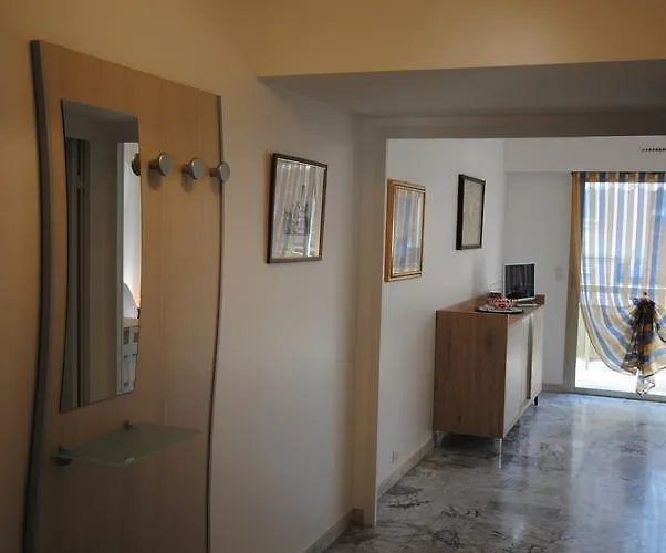 アパート Le Minerve 3p Deb5515