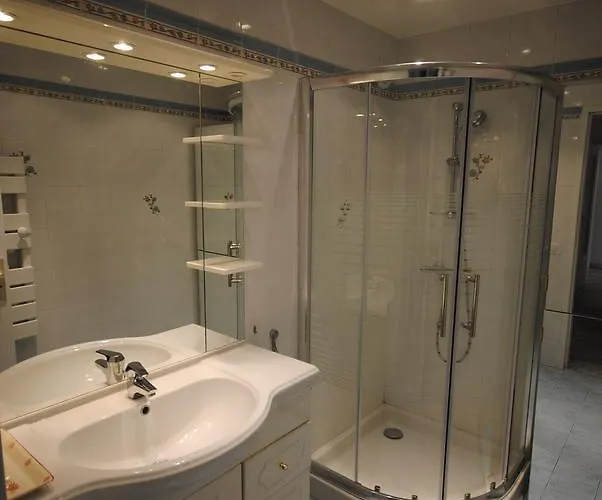 Le Minerve 3p Deb5515 カンヌ